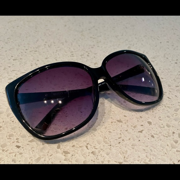 Gucci Sunglasses - Picture 2 of 6